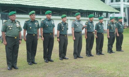 Danrem 042/Gapu Berikan Pengarahan kepada Satgas Yonif 142/KJ