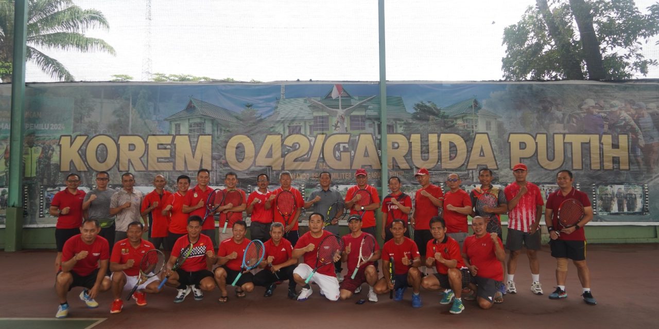 Jalin Silaturahmi, Korem 042/Gapu gelar pertandingan persahabatan Tenis Lapangan dengan Pengurus Pelti Prov. Jambi