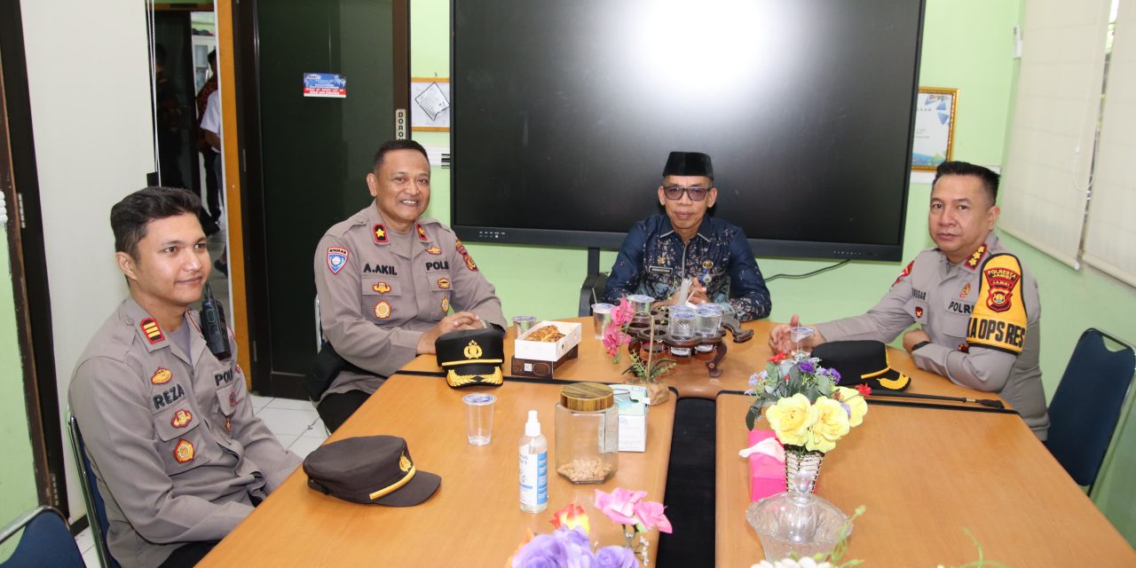 Antisipasi Kenakalan Remaja, Kapolresta Jambi Gelar Sosialisasi dan Tatap Muka di SMA Negeri 1