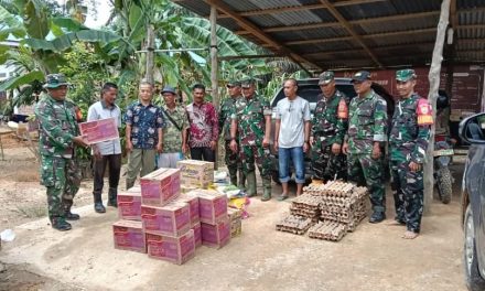Tinjau Lokasi Banjir di Batin XXIV, Danramil 415-03/Ma Tembesi Salurkan Bantuan untuk Warga
