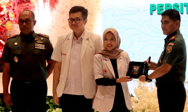 Pangdam II/Sriwijaya Pimpin Acara Donor Darah dalam Gebyar HUT Ke-79 Persit KCK Tahun 2025