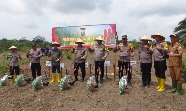 Sukseskan Program Srigernas Danramil 416-06/Muara Bungo Jadi Pembina Upacara di SMA Negeri 2 Bungo