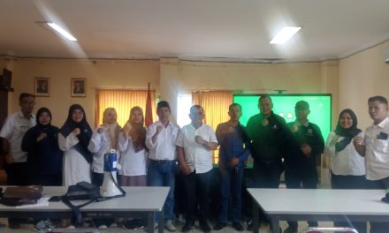 Federasi Serikat Buruh Jurnalis Provinsi Jambi Gelar UNRAS di Depan SMKN1 Kota Jambi