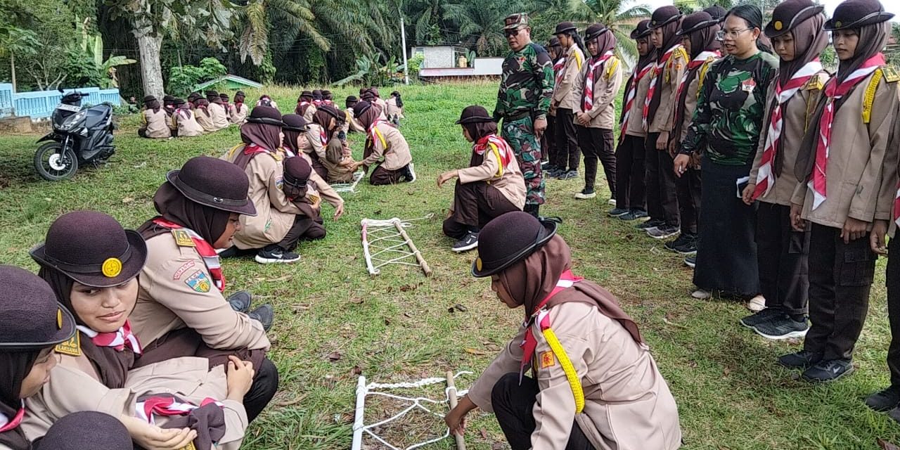 Saka Wirakartika di SMA N 12 Merangin Personil Kodim 0420/Sarko Berikan Pendampingan