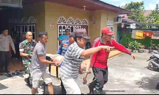 Tanggap Cepat Babinsa Koramil 420-09/Bangko Serda M. Kiki Yusnadi Bantu Evakuasi Pekerja Sumur yang Terjebak