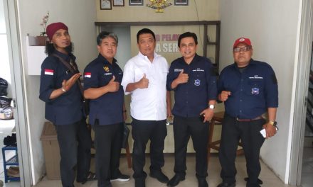 Ketua Asosiasi Pemerintah Desa Seluruh Indonesia (APDESI) Kabupaten Sumedang, Memberikan Sambutan Positif Atas Kunjungan  Solidaritas Insan Media dan Penulis (SIMPE)