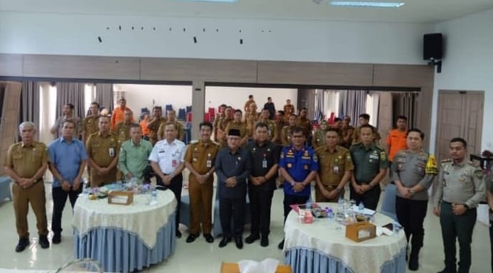 PLT Kalaksa BPBD Muaro Jambi Fauzan Abdillah Harahap hadiri Rapat Koordinasi Penanggulangan Bencana Hidrometeorologi di Kabupaten Muaro Jambi Tahun 2025