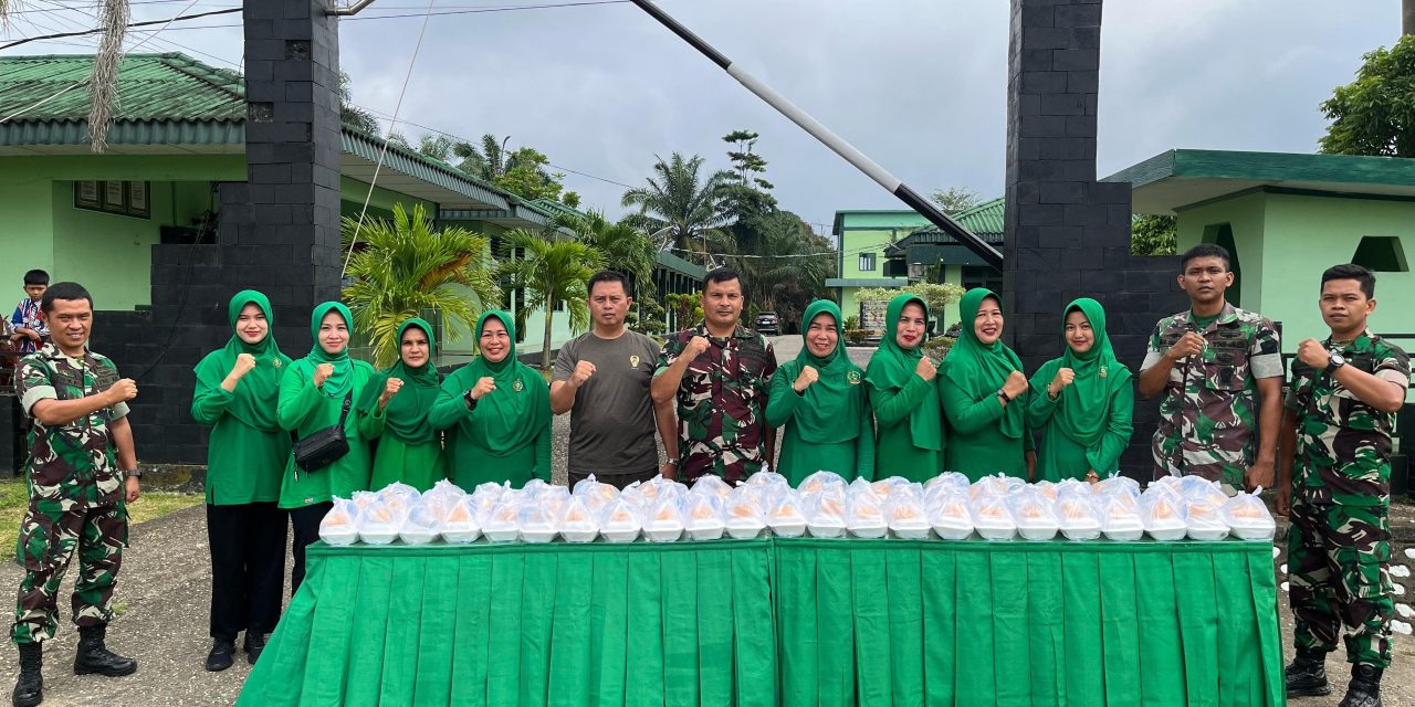 Kodim 0420/Sarko Gelar Jumat Berkah, TNI Berbagi dengan Masyarakat