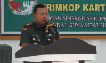 Dandim 0419/Tanjab Berikan Jam Komandan dan Tekankan Pentingnya Menyatu dengan Rakyat
