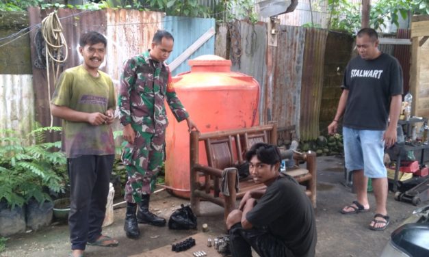 Serda M Kiki Yusnadi Laksanakan Komsos untuk Jaga Keamanan dan Ketertiban di Kelurahan Pematang Kandis