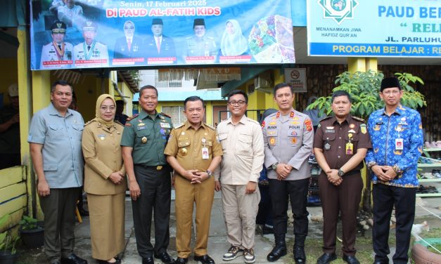 Danrem 042/Garuda Putih Brigjen TNI Heri Purwanto, S.E.,M.Sc., menghadiri Lounching program makan bergizi