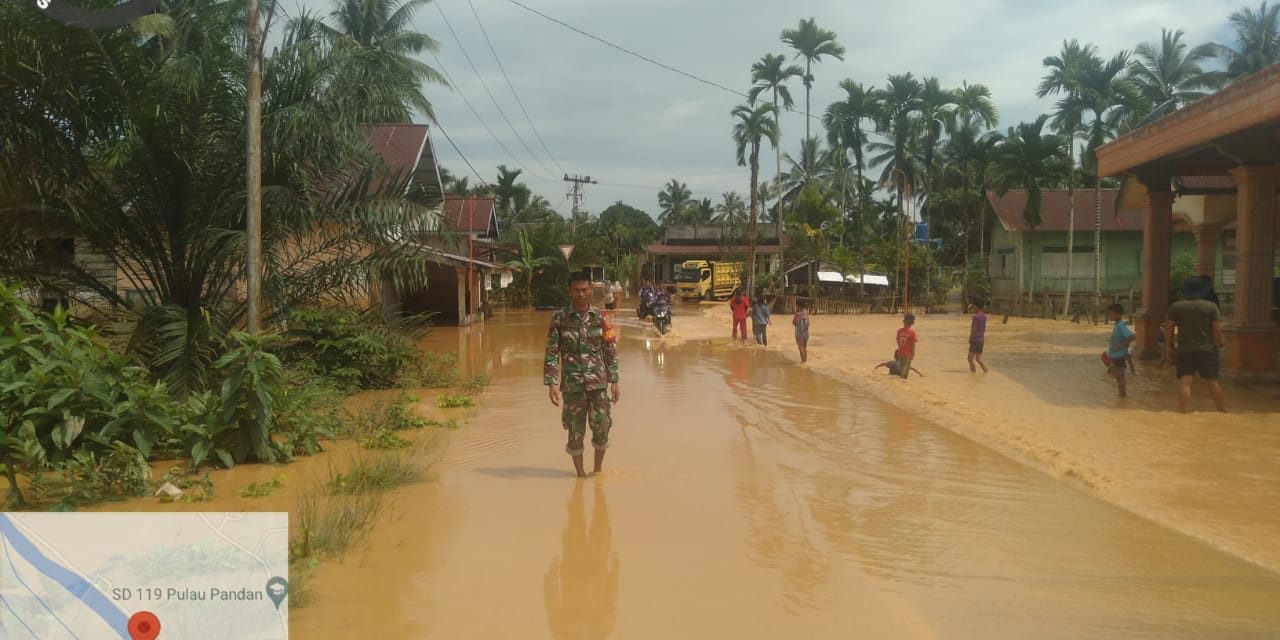 Babinsa Dampingi Petani Guna Menunjang Kegiatan Hanpangan Di Wilayah Binaan