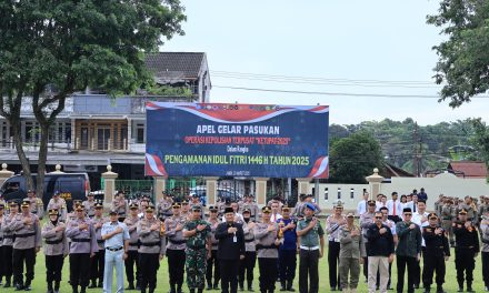 Bersama Wujudkan Mudik Aman Keluarga Nyaman, Polresta Jambi Gelar Apel Pasukan Ops Ketupat 2025.
