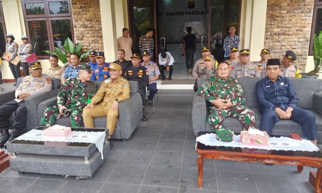 Dandim 0420/Sarko Diwakili Pabung Kodim 0420/Sarko Ikuti Apel Gelar Pasukan Ops Ketupat 2025 di Polres Sarolangun