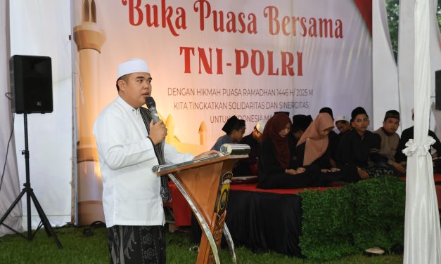 Tingkatkan Soliditas dan Sinergitas TNI-Polri Buka Bersama Di Polresta Jambi