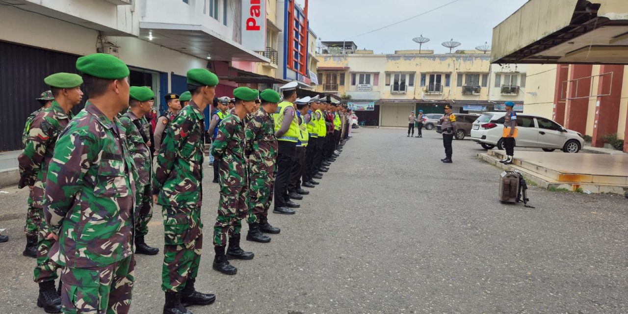 Apel Gabungan TNI-Polri Pengamanan Kegiatan Malam Takbir Idul Fitri 1446 H / 2025 M di Wilayah Hukum Polres Sarolangun