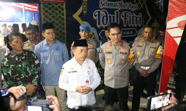 Gubernur Beserta Kapolda dan Forkopimda Jambi Melaksanakan Pengecekan Pos Pengamanan Lebaran 2025