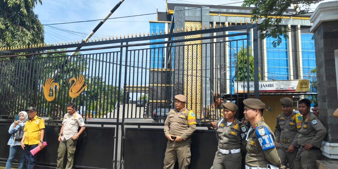 Kabel Semrawut dan Tak Berizin, LSM GAKINJ Desak Pemkot Jambi Bertindak