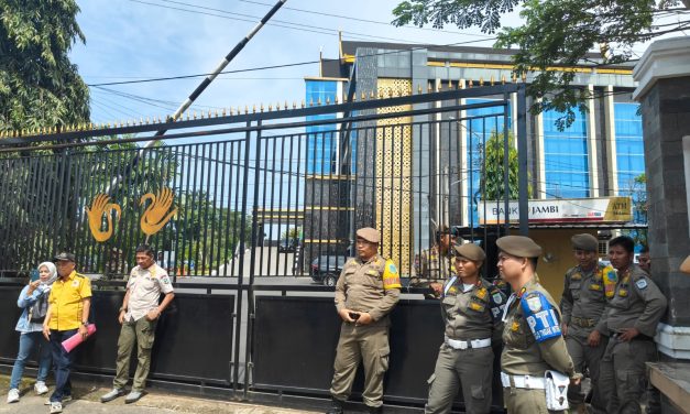 Kabel Semrawut dan Tak Berizin, LSM GAKINJ Desak Pemkot Jambi Bertindak