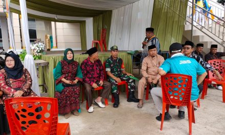 Babinsa Aktif Komsos Bersama Perangkat Kelurahan Menjadikan Hubungan Kerja Antara Babinsa Dan Aparat Kelurahan semakin solid