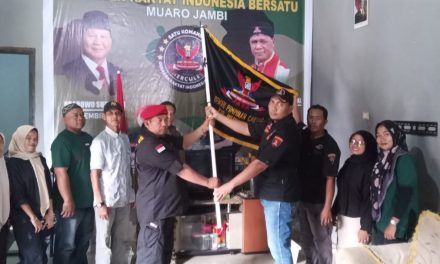 DPC GRIB JAYA Muaro Jambi Serahkan Mandat Pembentukan PAC di Lima Kecamatan