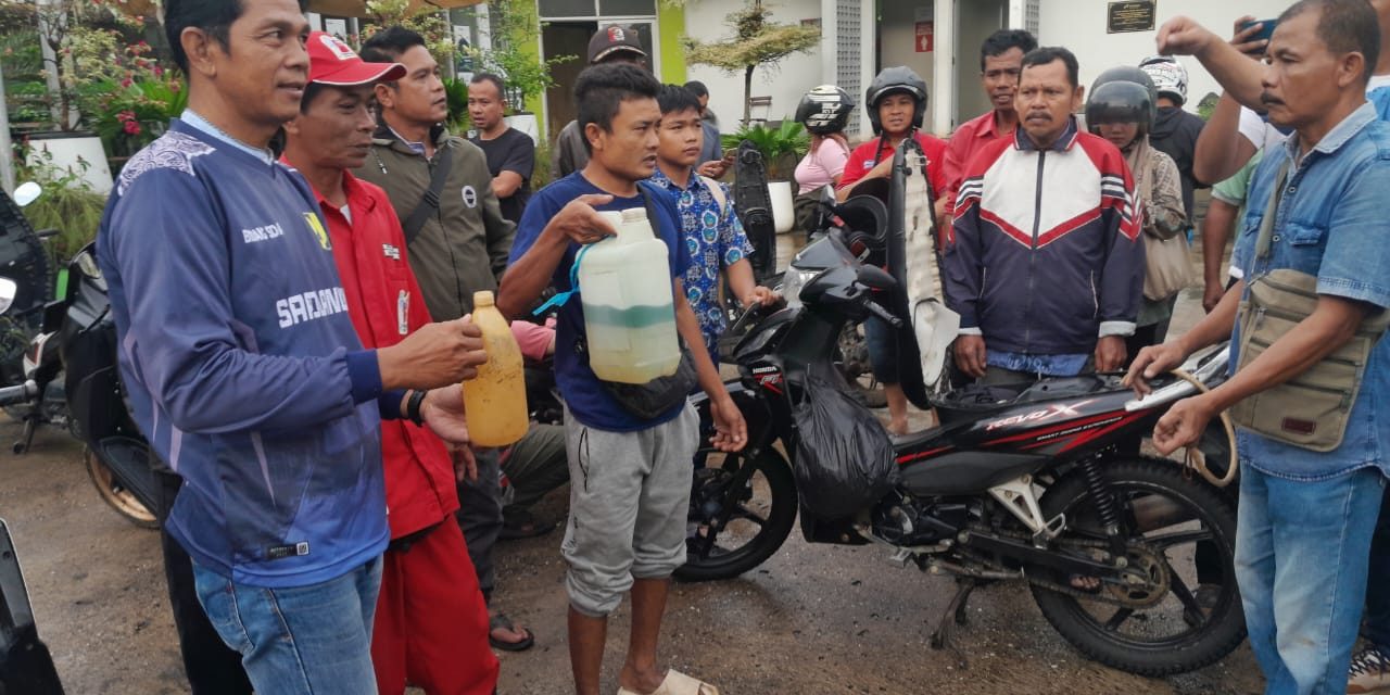 Puluhan Kendaraan Mogok Usai Mengisi BBM di SPBU Sei Misang Bangko, Diduga Tercampur Air