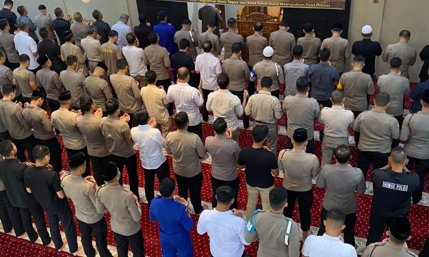 Polri berduka atas gugurnya tiga personel yang telah menjalankan tugas dengan penuh dedikasi dan pengabdian di Way Kanan, Lampung