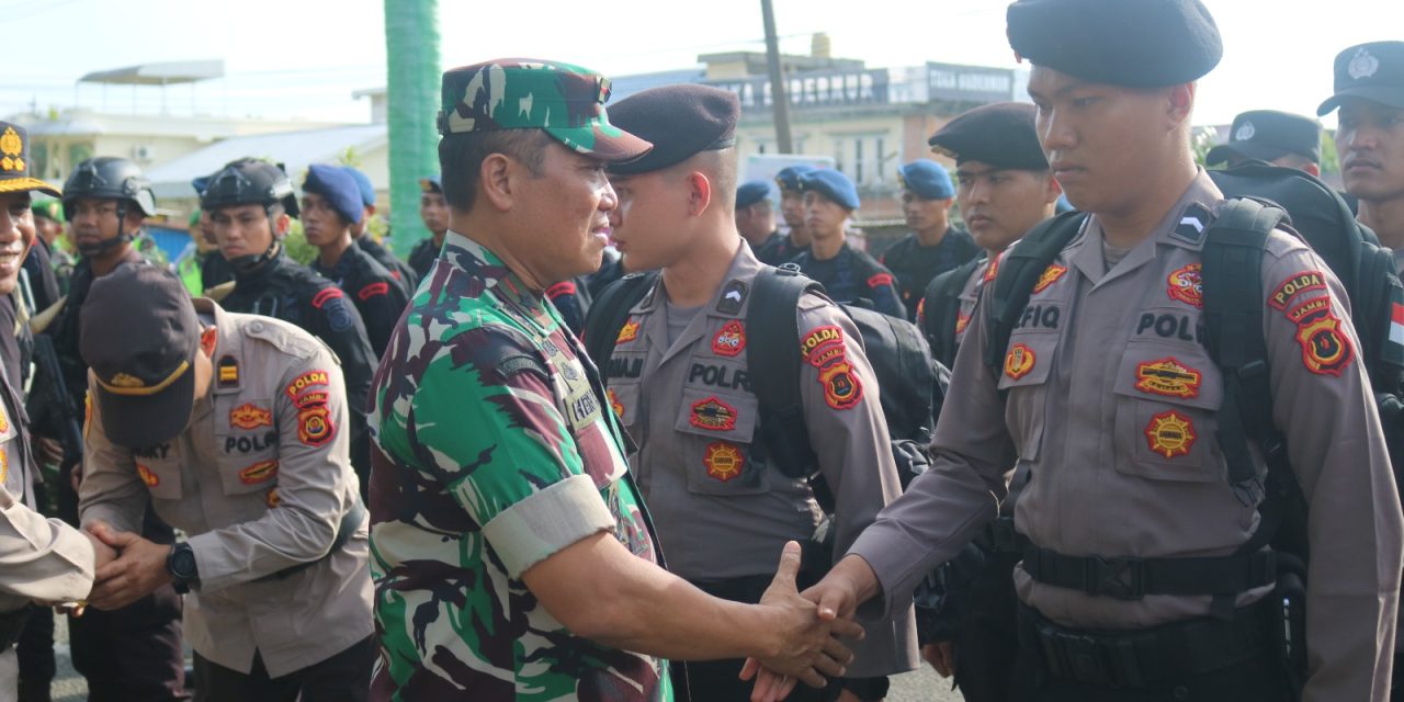 Danrem 042/Gapu Hadiri Apel Gelar Pasukan Pengamanan PSU Pilkada Bungo