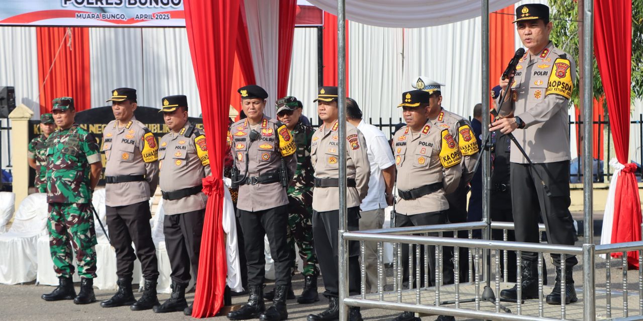 Polda Jambi Gelar Apel Pergeseran Pasukan Pengamanan Pemungutan Suara Ulang (PSU) Di Kab. Bungo