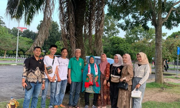 Keluarga Besar Murjani Melakukan Keberangkatan Umroh ke Tanah Suci