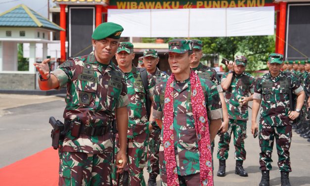 Prajurit Tangguh, Rakyat Terjaga: Pangdam II/Sriwijaya Tinjau Kesiapan Brigif 8/Garuda Cakti