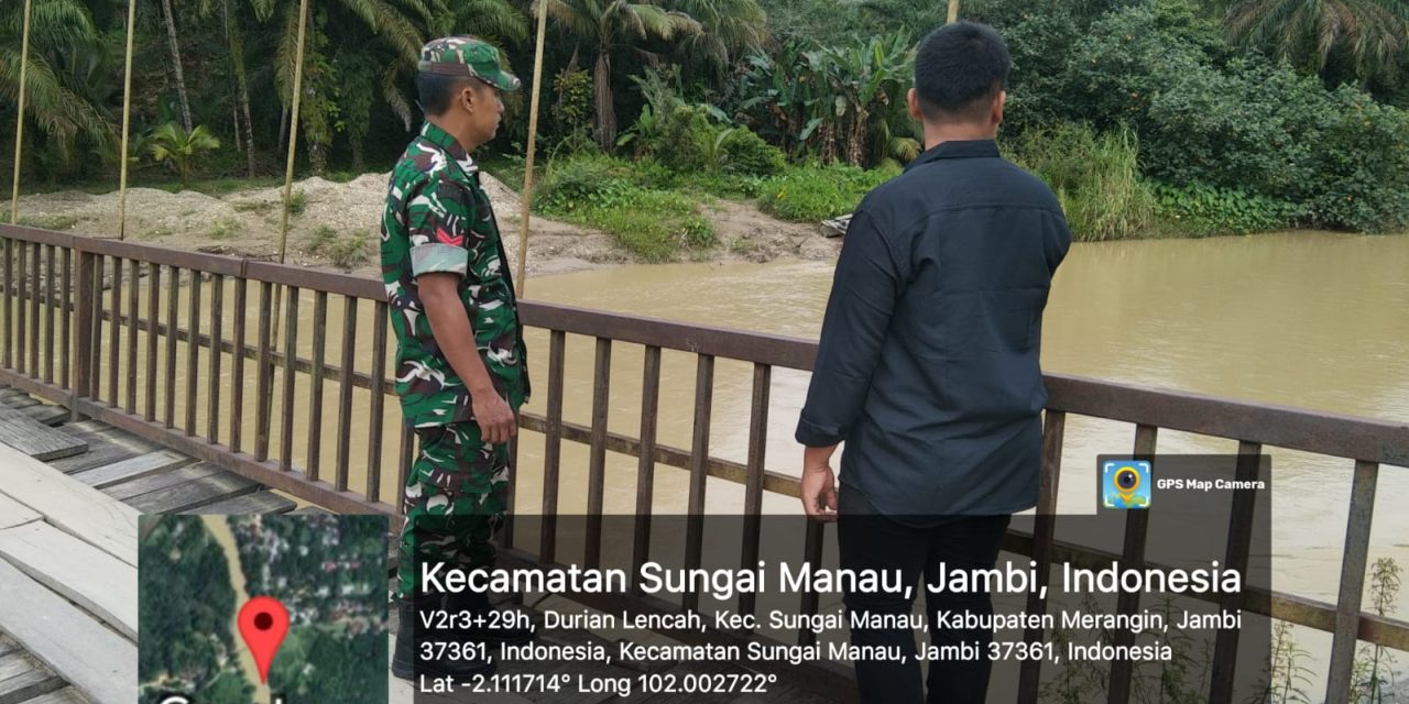 Babinsa Patroli wilayah ,Dititik Rawan Banjir dan longsor