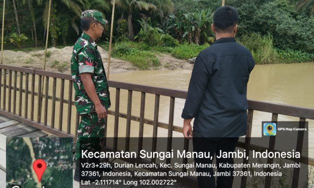Babinsa Patroli wilayah ,Dititik Rawan Banjir dan longsor