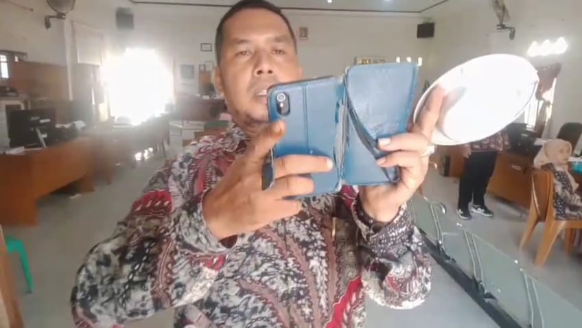 Sekdes Usir Wartawan Saat Liputan Soal Gas Subsidi, Publik Pertanyakan Transparansi Pemdes Simpang Sungai Duren