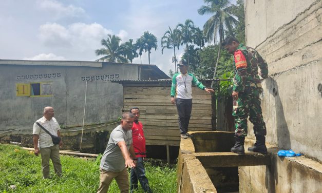 Camat Sarolangun Tinjau Drainase Bersama Lurah dan Babinsa, Cegah Banjir Musiman