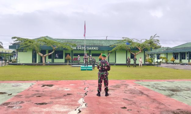 Dandim 0420/Sarko Pimpin Langsung Upacara Bulanan, Sampaikan Amanat Panglima TNI