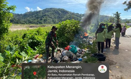 Peduli Kebersihan Lingkungan Babinsa Komsos Dan Gotong Royong Bersama Warga Binaan
