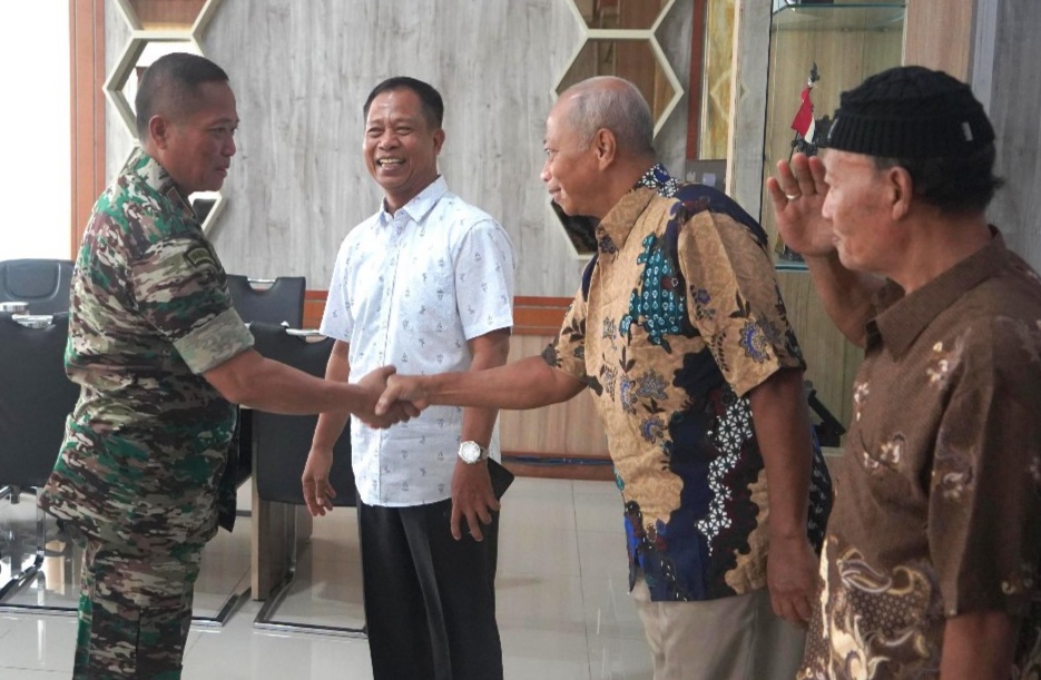 Danrem 042/Gapu Terima Audiensi Ketua PPAD Provinsi Jambi