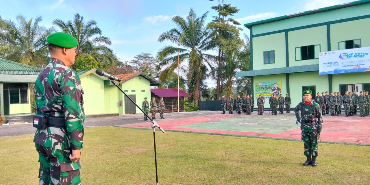 Upacara Mingguan Berlangsung Khidmat, Irup Tekankan Kedisiplinan Prajurit