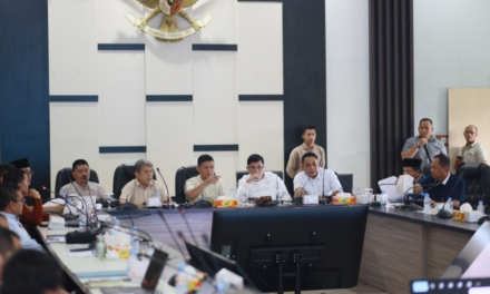 DPRD Jambi Terima Aspirasi Tenaga Honorer, Janji Kawal Perjuangan Hingga ke Pusat