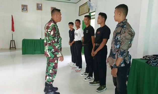 Cek Kesiapan Calon Prajurit TNI AD di Sungai Manau