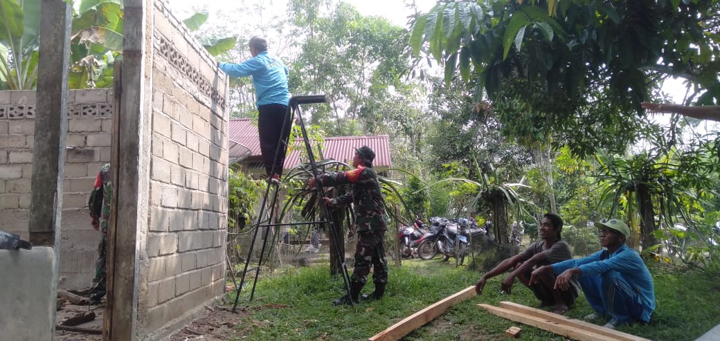 Menanam Kan Jiwa Gotong Royong Dan Bahu Membahu Dalam Kehidupan Bermasyarakat