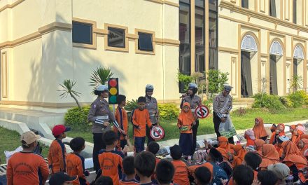 Satlantas Polresta Jambi Tanamkan Budaya Tertib Lalu Lintas Sejak Dini Lewat Program Polisi Sahabat Anak