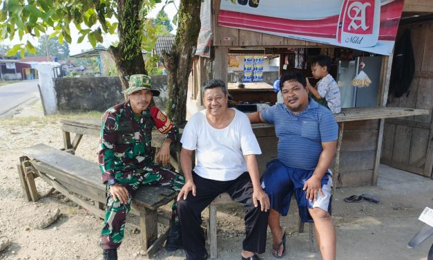Tingkatkan Kemanunggalan TNI-Rakyat melalui Komsos di Desa Pulau Buayo