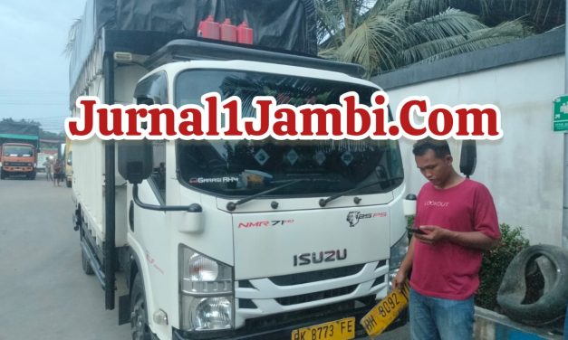 Modus Pelangsir BBM Terbongkar: Truk Bertaring Dua Nopol Siap Seruduk Subsidi Rakyat!