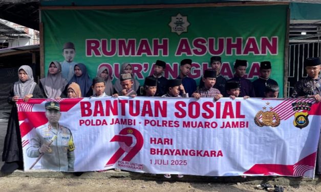 Polres Muaro Jambi Berbagi Kebahagiaan di Rumah Tahfiz Gaza Dalam Rangka HUT Bhayangkara ke-79