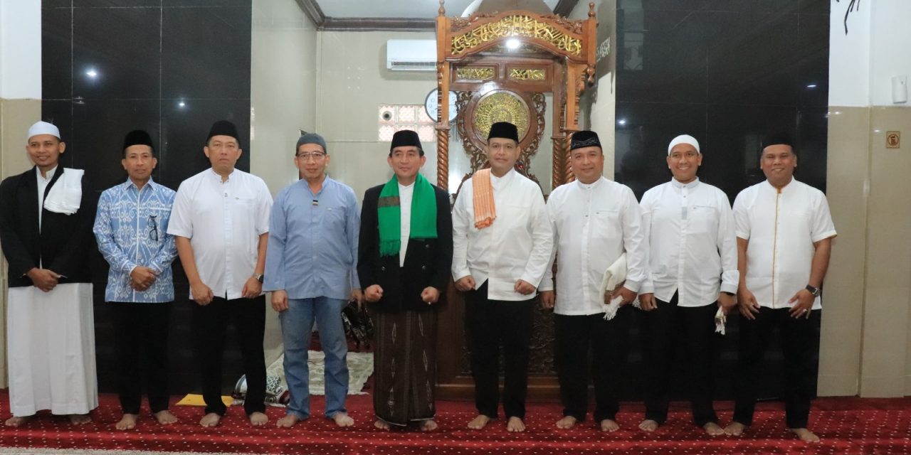 Idul Adha 1446 H, Polda Jambi Salurkan Hewan Qurban dan Laksanakan Sholat Bersama