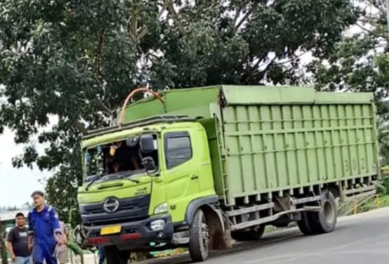 Dua Truk Fuso Terlibat Kecelakaan di Bagan Pete, Satu Diduga Sopir Mengantuk