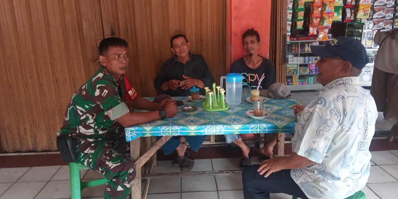 Babinsa Jalin Komsos Dengan Tokoh Masyarakat Wujudkan Sinergi di Wilayah Binaan