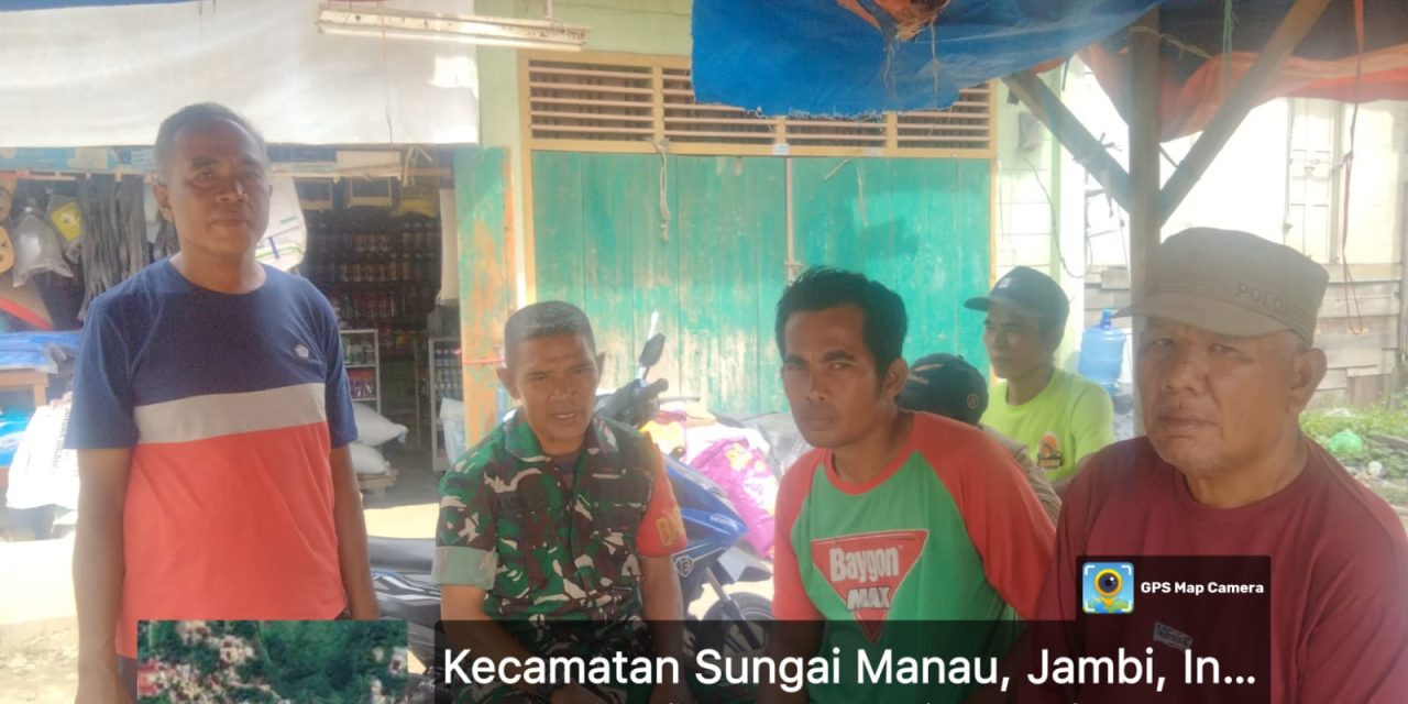 Babinsa Komsos Dengan Warga di Desa Binaan, Pererat Silaturahmi dan Kebersamaan
